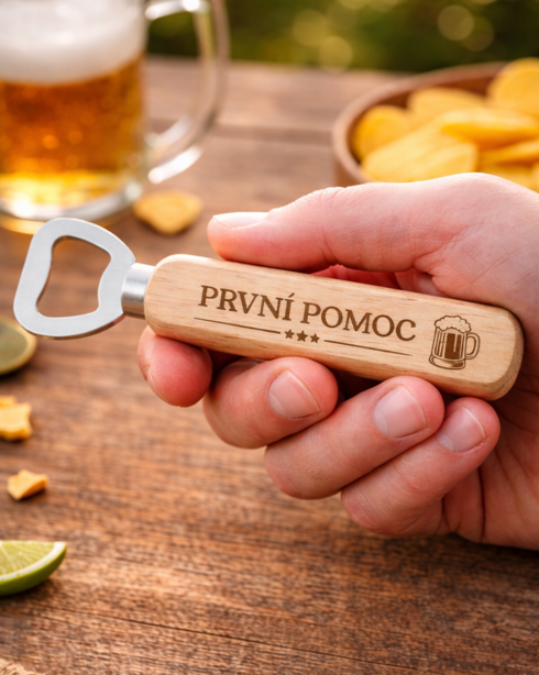 Dřevěný otvírák První pomoc