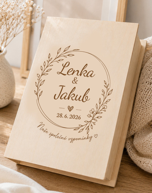 Dřevěná krabička na fotky ve tvaru knihy - Naše vzpomínky 2